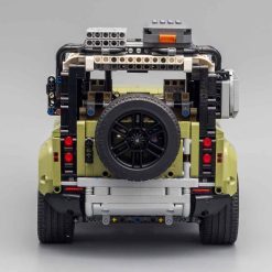 Land Rover Defender Technic 42110 Creator Off Road SUV Defender Race Car 4
