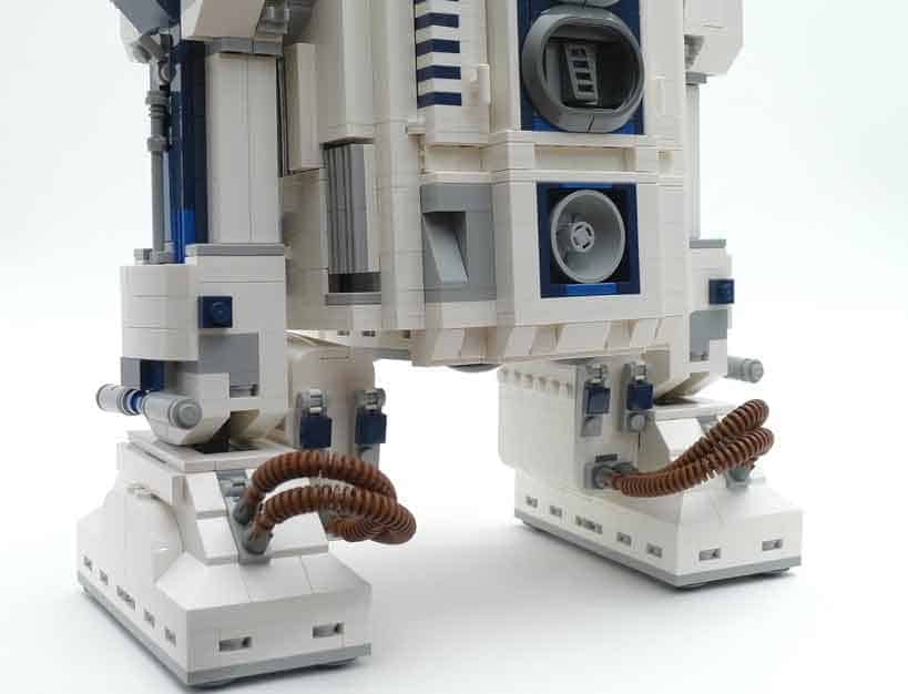 Building a Star Wars icon in LEGO: R2-D2 – Blocks – the monthly