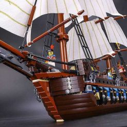 10210 Pirates Of The Caribbean Imperial Flag Ship 22001 HMS Interceptor Building Blocks Kids Toys 5