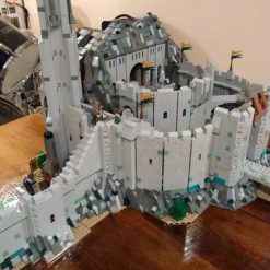 MOC 41261 C4990 helms deep ucs scale fortress Lord of the Rings Hobbit rohan Battle of Hornburg Building Blocks Kids Toy 10