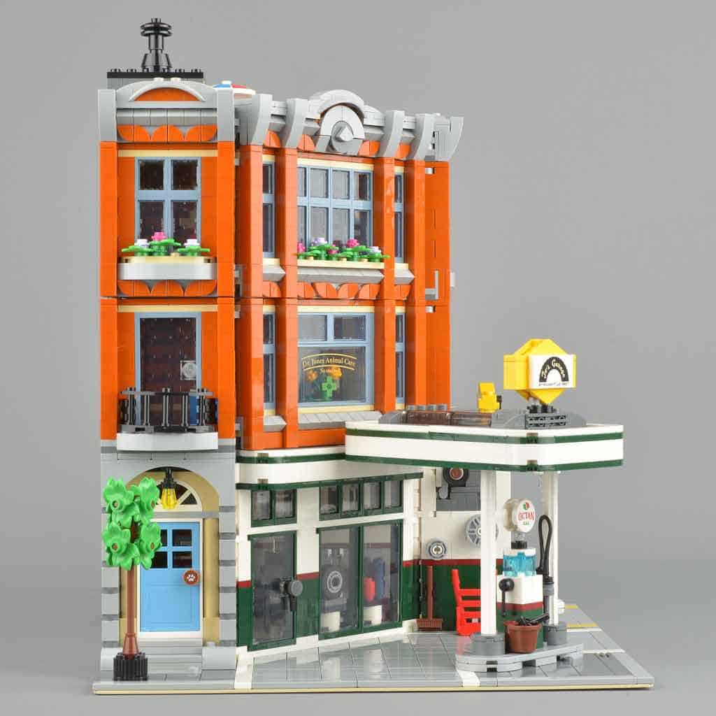 City Building Blocks Sets Creator Expert 15042 The Corner Garage Model Kids Toys 