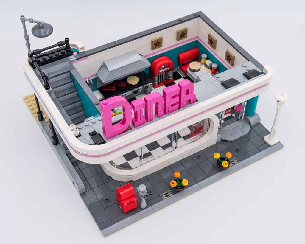 NEW Genuine 2778Pcs Streetview Series The Downtown Diner Set Building Blocks Toy 