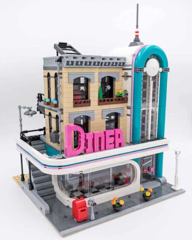 Downtown Diner 10260 Creator Expert Street View Series 2480Pcs Building ...