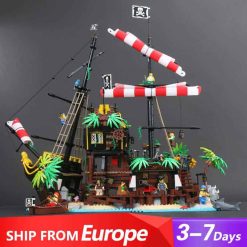21322 Lepin 698998 Pirates of the Caribbean Barracuda Bay Building blocks kids toy