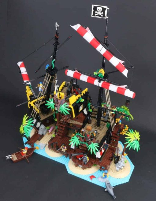 Ideas 21322 Pirates of Caribbean Barracuda Bay 698998 49016 Building Blocks Kids Toy 8