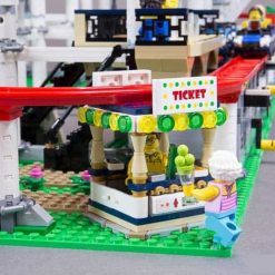 Roller Coaster 10261 lepin 15039 Theme Park Street View ideas Creator Series Modular Building Blocks Kids Toy 2