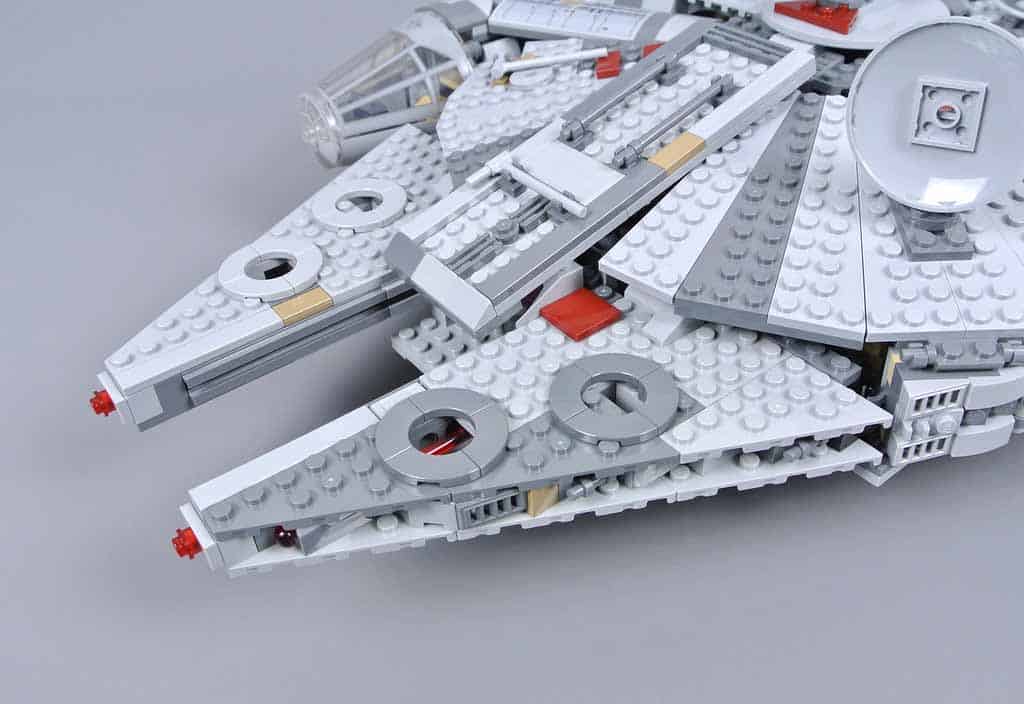 Star Wars Millennium Falcon 75257 Rise Of Skywalker Space Ship 1371Pcs  Building Blocks Kids Toy Gift LJ99022