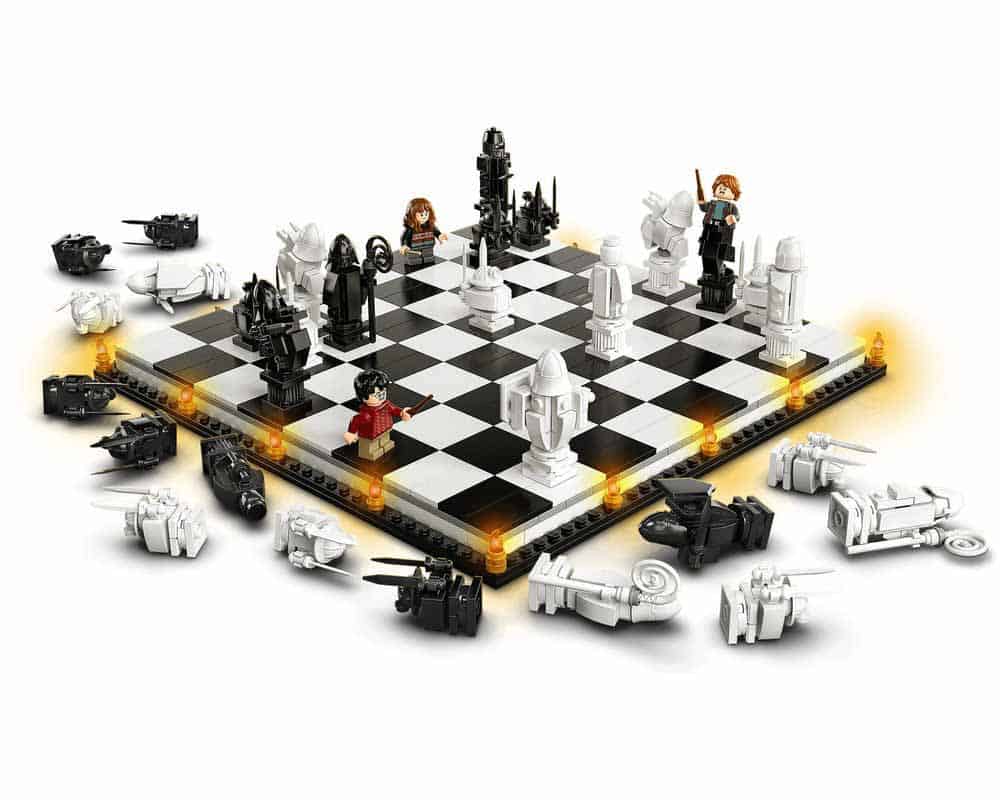 LEGO Harry Potter Hogwarts Wizard's Black and White Chess Pieces ONLY 76392