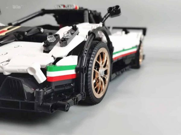 Mould King 13060 Pagani Zonda R Technic Racing Super Sports Hyper Car Building Blocks Kids Toy 4 1024x1024 1