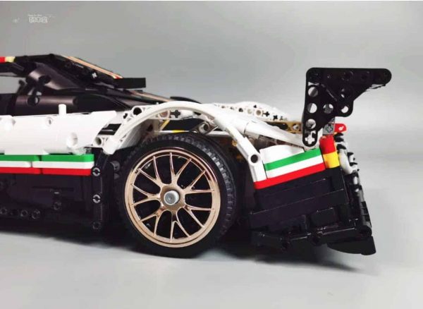 Mould King 13060 Pagani Zonda R Technic Racing Super Sports Hyper Car Building Blocks Kids Toy 5 1024x1024 1