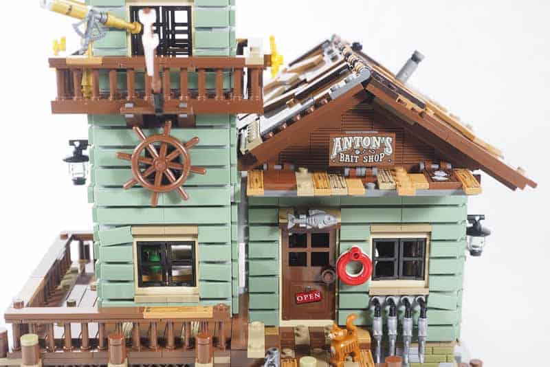 Details about   Fisherman's Cabin Seaside Old Fishing Store Building Blocks Bricks Model New 