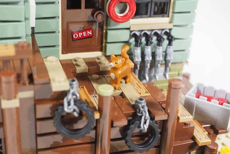 Setting the LEGO Old Fishing Store (21310) in a LEGO City