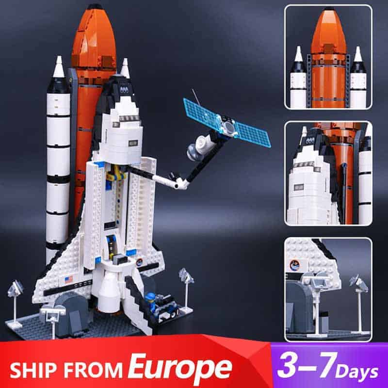 LEGO Shuttle Expedition 10231 : Toys & Games