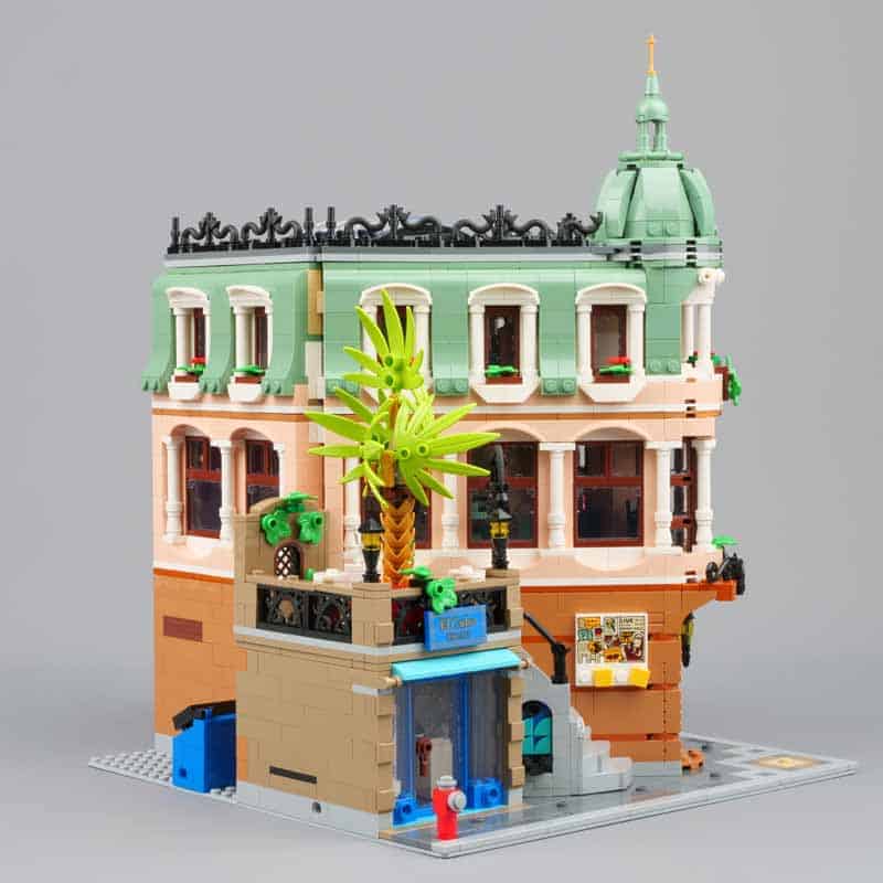 10297 - LEGO® Creator Expert - L'hôtel-boutique LEGO : King Jouet, Lego,  briques et blocs LEGO - Jeux de construction