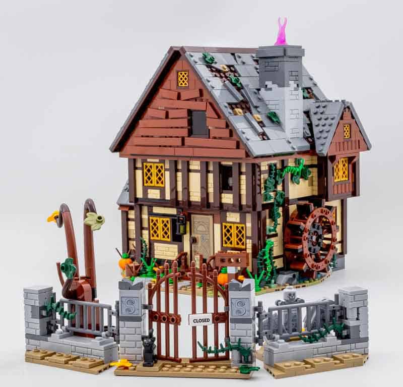 New LEGO Pre-Sale Disney Castle & Sanderson Sisters' Cottage