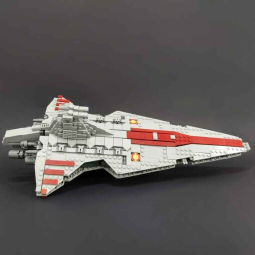 Jiestar 67106 Star Wars Venator Class Republic Attack Cruiser Destroyer 960Pcs Building Blocks Kids Toy