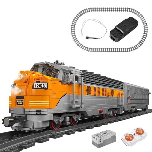 Mould King 12018 EMD F7 Diesel Internal Combustion Locomotive Train With Tracks 2